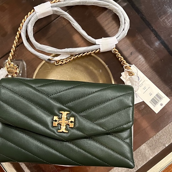 KIRA CHEVRON CHAIN WALLET new with tag - Picture 4 of 5